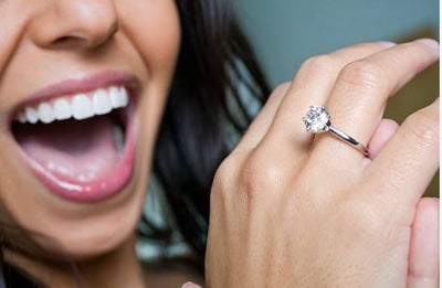The solitaire ring: how to choose it.