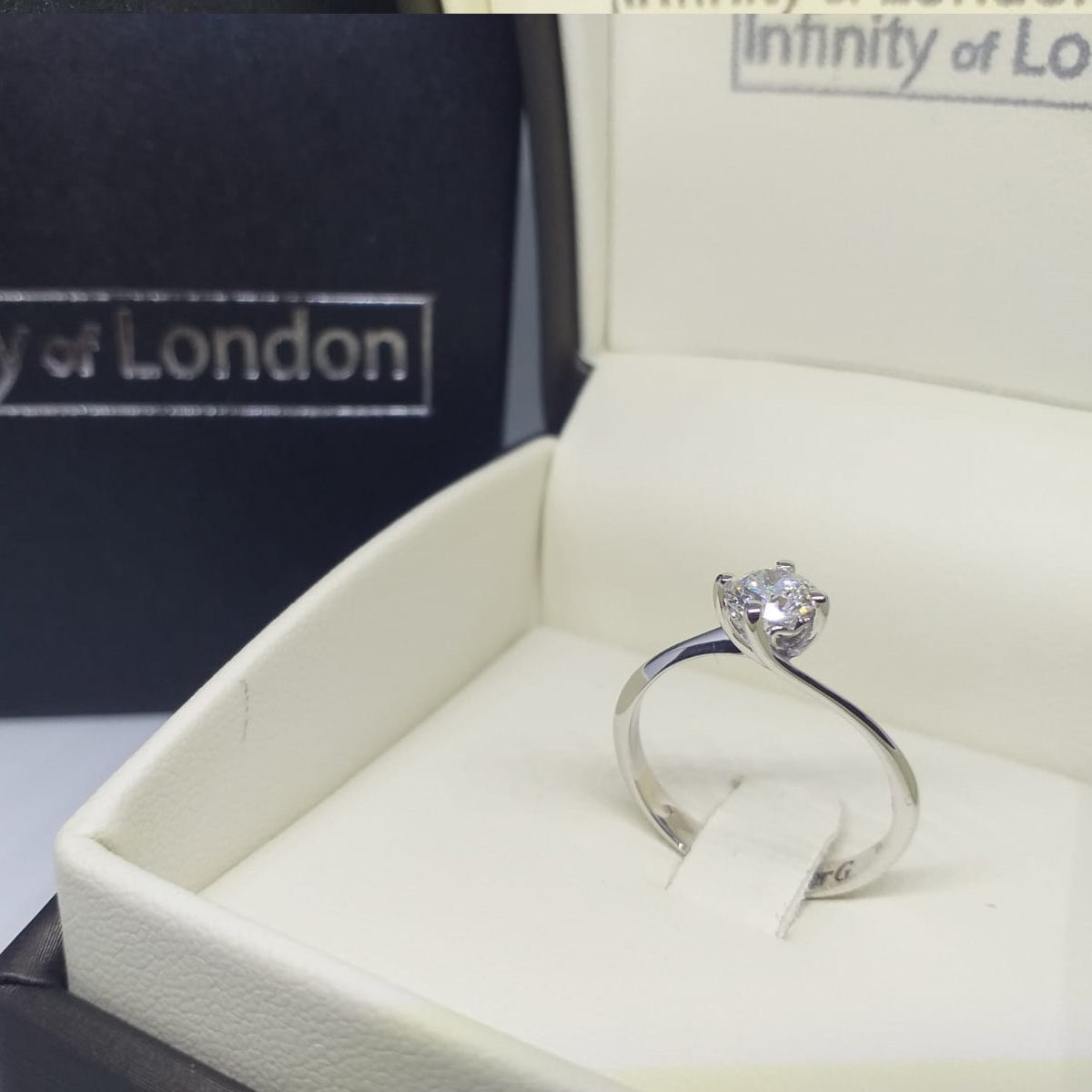 Solitaire Diamond Engagement 18ct White Gold - R998