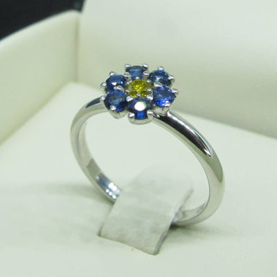 Solitaire Ring with Sapphires and Fancy Yellow Diamond